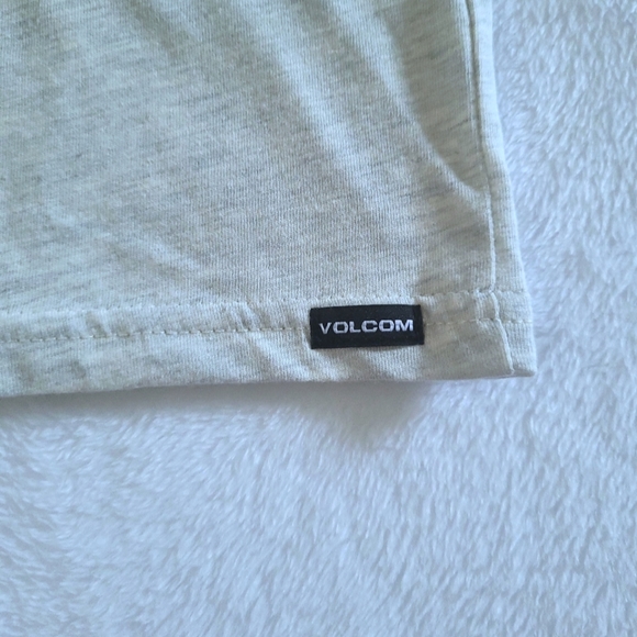 Volcom💎 Heather Grey "Optic"👁 Graphic Tee👕 - NWT - Picture 7 of 14